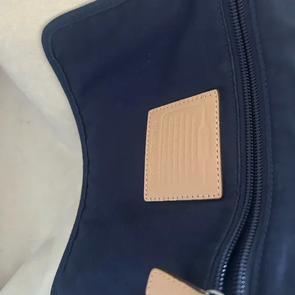 Coach Soft Leather Bag - Picture 5 of 8